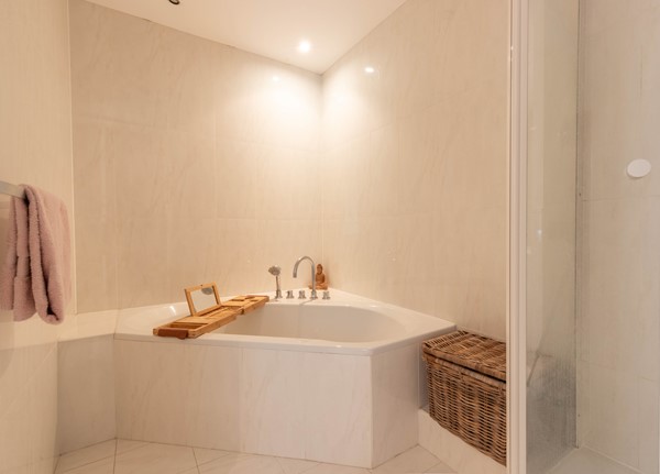 Medium property photo - Roomburgerweg 34, 2314 XN Leiden